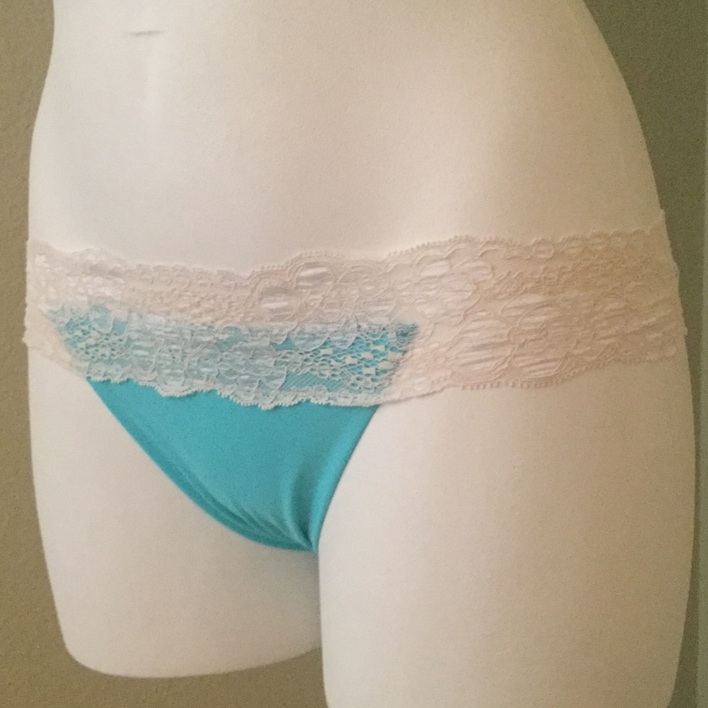 Like New Beach Bunny BOTTOMS ONLY - Picture 3 of 4